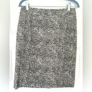 Banana Republic Print Pencil Skirt Size 4